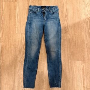 Lucky Brand Women's Cropped Jeans in Denim Blue